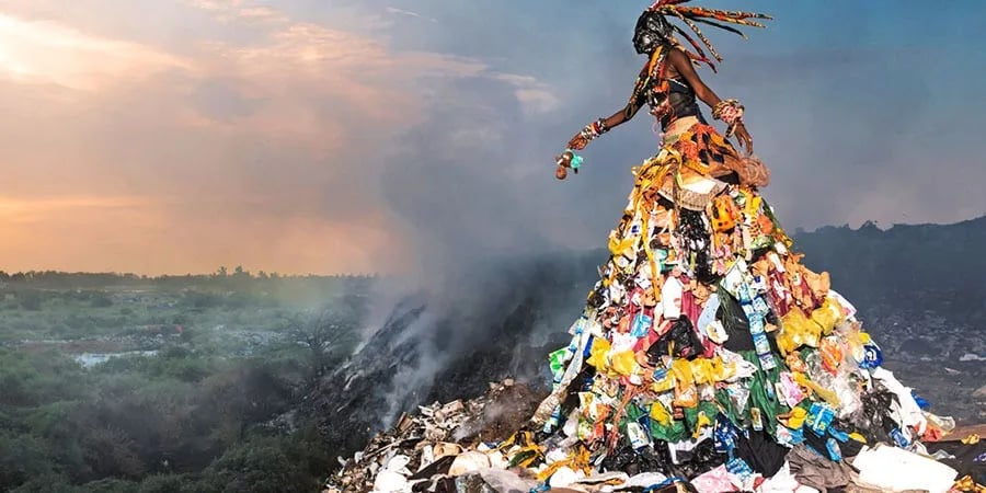Moda, İsraf və Humanitar Böhranlar.